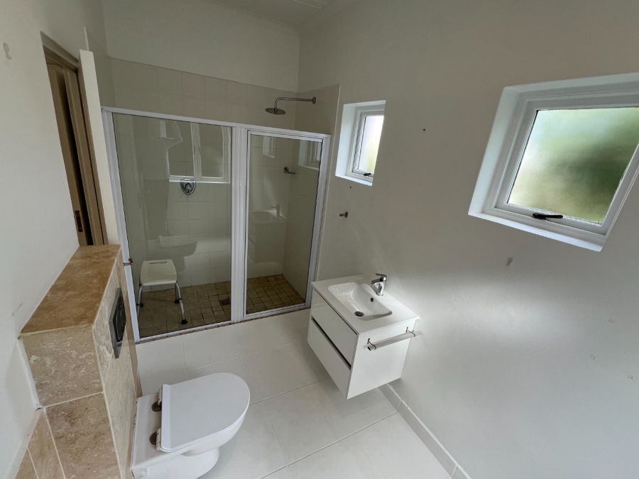  Bedroom Property for Sale in Keurboomstrand Western Cape